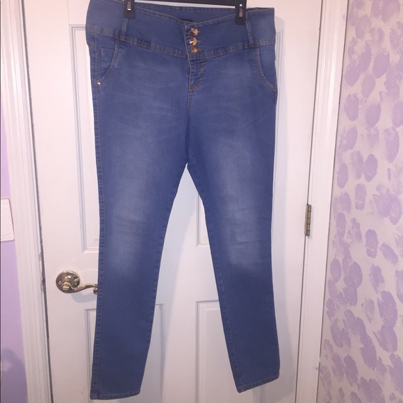 Light jeans - Picture 5 of 5